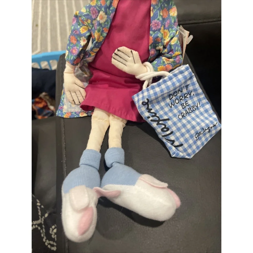 Maxine Doll Hallmark Cards Plush Don't Worry Be Crabby w/Bunny Slippers 15